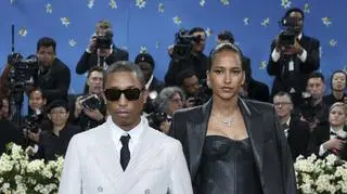 Pharrell Williams i Helen Lasichanh w kreacjach od Louis Vuitton