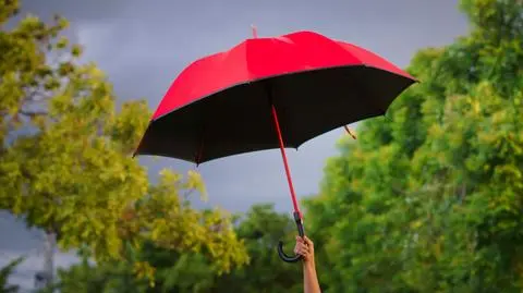 Deszcz, parasol