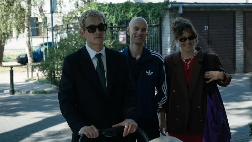 Serial HBO Original "Proud"
