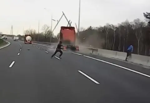 Furgonetka rozbita w drzazgi. Sąd: to nie przestępstwo