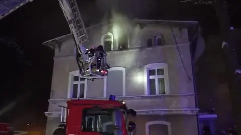 W związku z pożarem budynku w Kamiennej Górze ewakuowano 15 osób