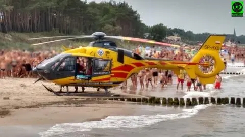 Na plaży lądował helikopter. Mężczyzny, który wszedł do morza i nie wypłynął, nie udało się uratować