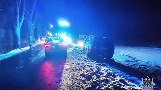 Wypadek na drodze pomiędzy Strugą, a Starymi Bogaczowicami (woj. dolnośląskie)