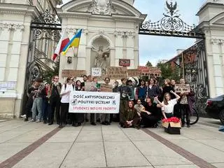 Protestowali w Warszawie w dzień inauguracji roku akademickiego