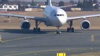 Kolejny samolot z Dubaju wylądował w Polsce