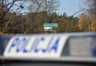 Policjanci zostali wezwani do awantury. 65-latek zaczął do nich strzelać