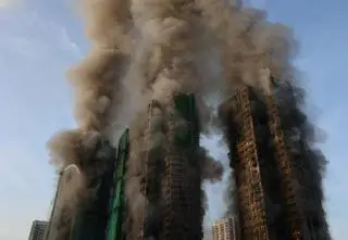 Tradycja, która mogła przyczynić się do "piekielnego pożaru"