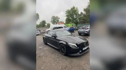 Znaleziony na posesji mercedes