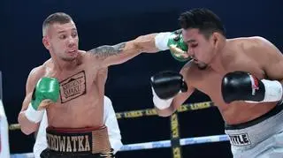 Michał Syrowatka (z lewej) w walce z Norwin Galo z Nikaragui