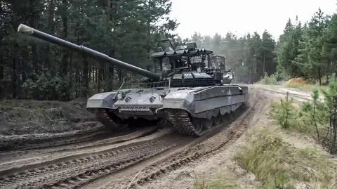Czołg na ćwiczeniach Zapad-2025