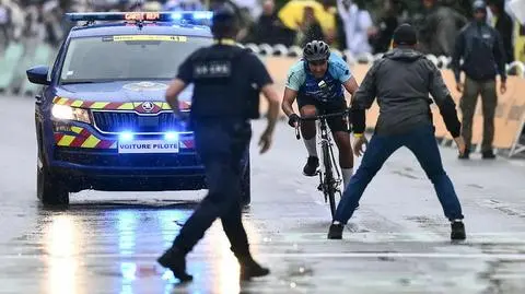 Wtargnął na trasę, pędził na metę TdF. Kolarz amator usłyszał zarzuty 