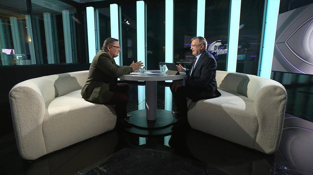 Cymański w "Dwóch stronach"