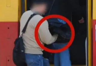 Ukradł portfele i karty płatnicze pasażerom autobusu