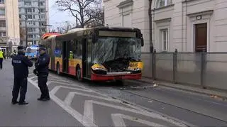 Zderzenie tramwajów i autobusu w alei "Solidarności"