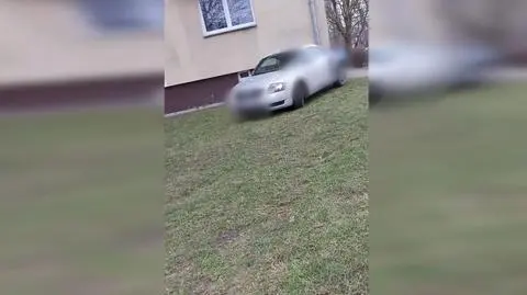 Niebezpieczne zachowanie kierowcy na jednym z osiedli w Giżycku