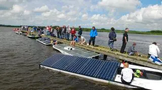 Wszystkie jednostki napędzane są energią słoneczną