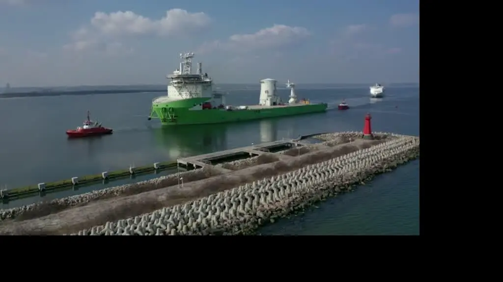 Statek-dźwig remontowany będzie w Gdańsku