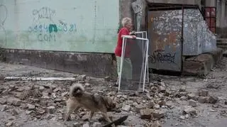 Ulice Chersonia po rosyjskich ostrzałach 