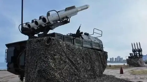 Rosyjski system rakietowy przeciwlotniczy Buk-M2E w trakcie ćwiczeń wenezuelskiego wojska 