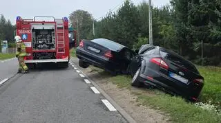 Zderzenie dwóch aut w Tarczynie