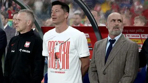 Przy selekcjonerze jak za karę. Wymowne sceny z Lewandowskim