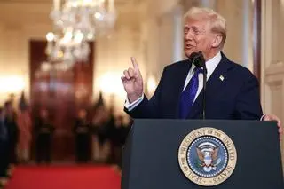 Prezydent USA skarży się, że Unia Europejska "bardzo źle" traktuje USA