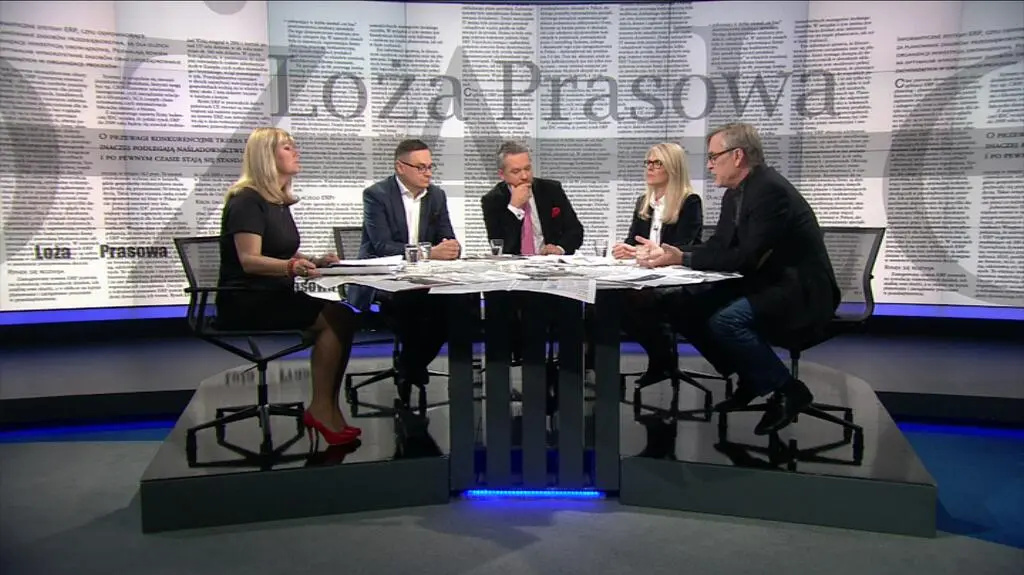 Czemu miałby się zdystansować skoro ma takie samo zdanie?