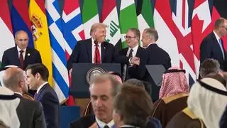 Donald Trump, Keir Starmer i Mark Carney w Szarm el-Szejk 