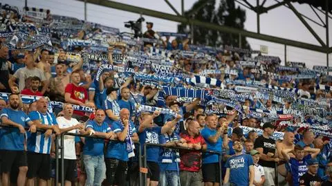 Kibice Ruchu Chorzów zagłuszyli Mazurka Dąbrowskiego
