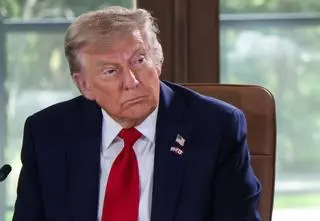 Trump "pod presją" i "w rozkroku". Izrael chce GBU-57