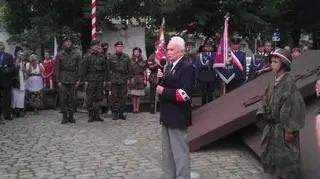 Kombatanci przypominali o swoich koleżankach i kolegach