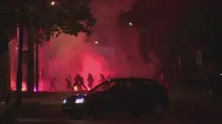 Pseudokibice zaatakowali policjantów