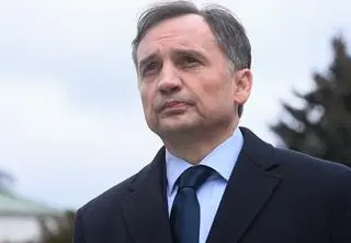 Tak głosowały kluby w sprawie Ziobry. Wyszli przy decyzji o areszcie