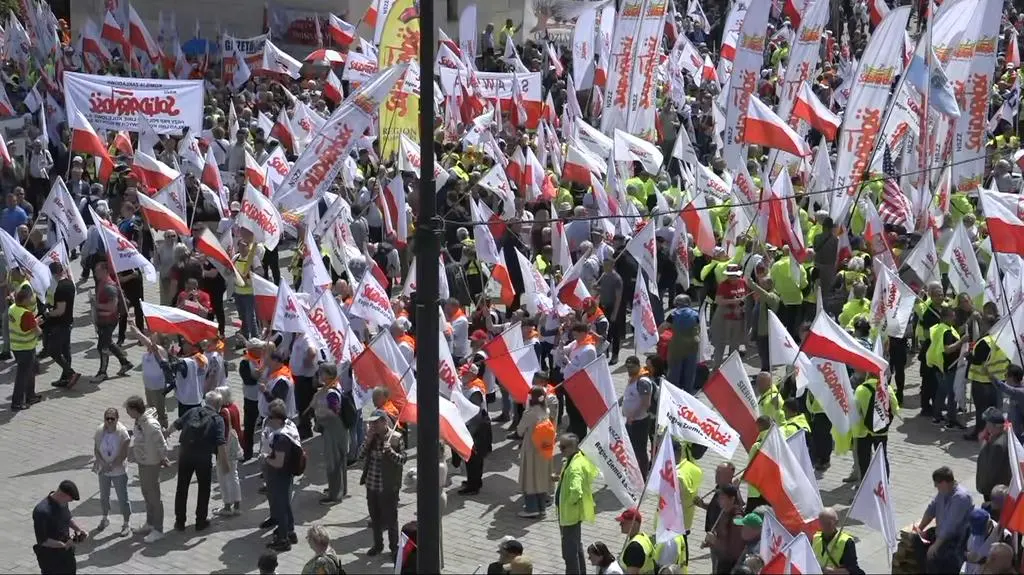 Protest na Placu Zamkowym