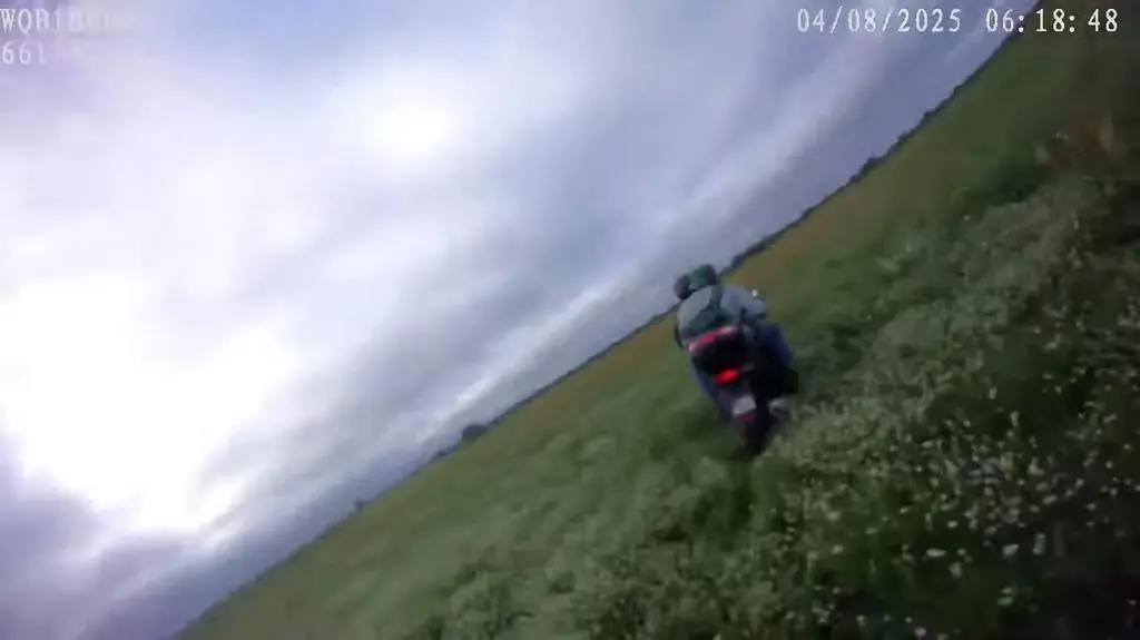 Mężczyzna uciekał przez policją 