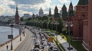 Długie kolejki i nowy trend w Rosji. "Mamy listę oczekujących aż do września"