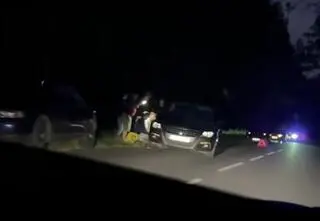 "Samozwańcza milicja blokuje pasy ruchu". Policja reaguje 