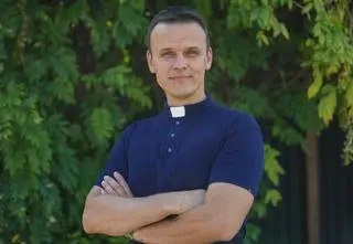 "Ksiądz z osiedla" upomniany za słowa o aborcji. Otarł się o zakaz wypowiedzi