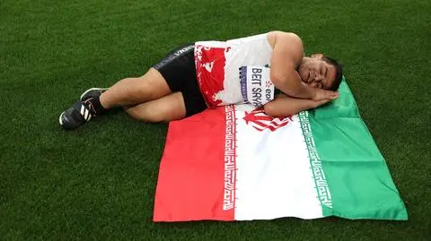 Stracił złoto tuż przed ceremonią. Dwa poważne wykroczenia
