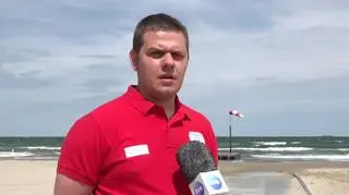 Jak zadbać o bezpieczeństwo dziecka na plaży? Ratownik WOPR Sopot tłumaczy