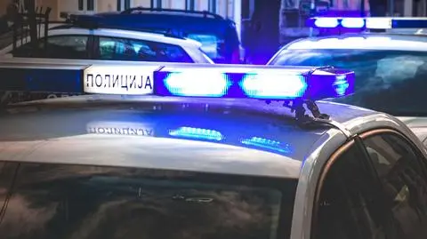 policja serbia shutterstock_2083165990