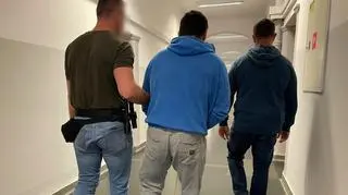 W centrum miasta zaatakował nożem dwie osoby