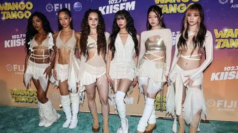 Lara Raj, Manon Bannerman, Daniela Avanzini, Sophia Laforteza, Jeung Yoon-chae i Megan Skiendiel z grupy Katseye