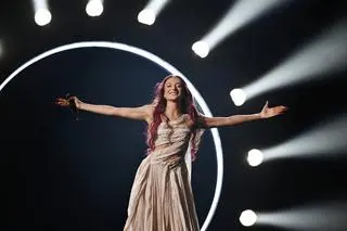 Eden Golan z Izraela podczas finałowego występu. Eurowizja 2024