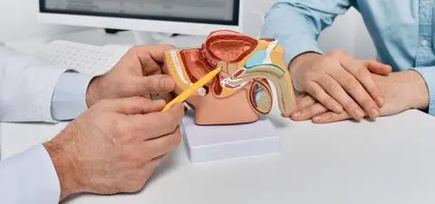 Mężczyzna ma wynik "w normie", więc chowa go do szuflady. A może mieć raka