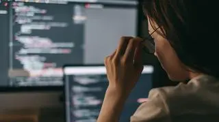 W internecie jest coraz więcej stron zawierających treści wyłącznie wygenerowane przez AI