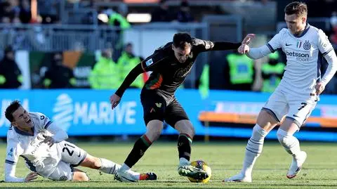 Skromne zwycięstwo i awans Interu. Pierwszy pełny mecz Zielińskiego