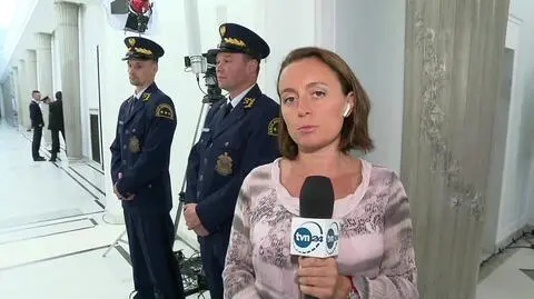 Adamek: nie można nawet dojść w okolice sali gdzie trwają rozmowy