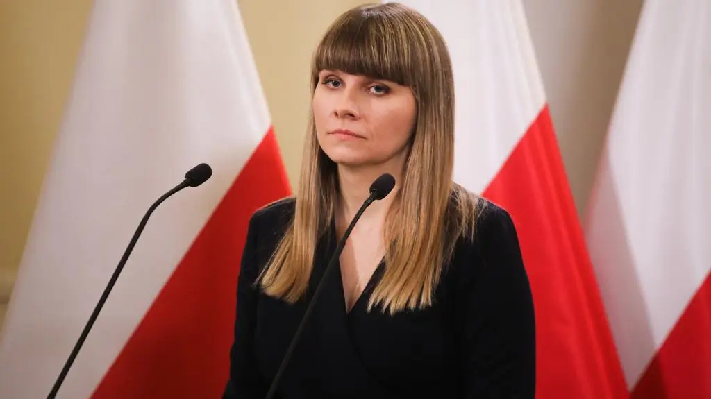 Jeśli nie zgodzi się na dom dziecka, słyszy, będzie "drugi Kamilek"