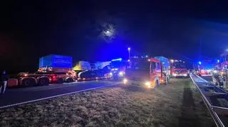 Autostrada A2 jest nieprzejezdna w miejscu wypadku w stronę Poznania